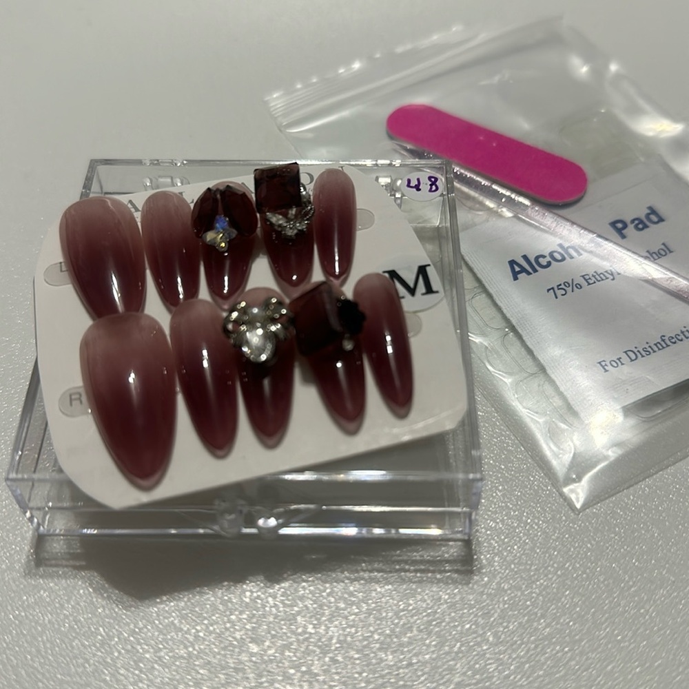Brand New Hand Made Press on Nails # 48